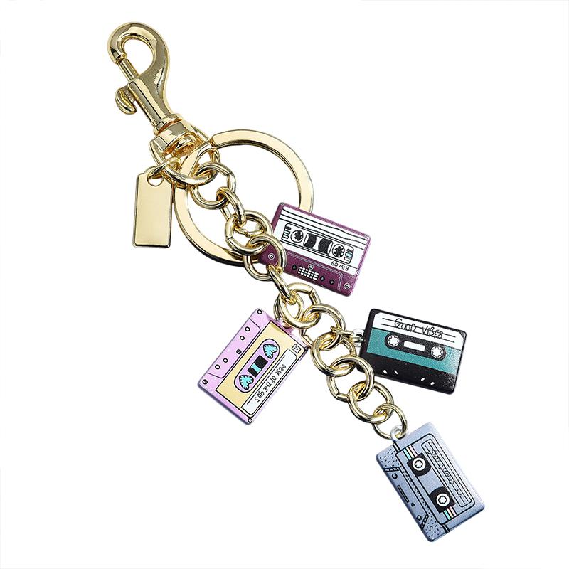 Vintage Cassette Tape Keychain - Women'S Accessories In The 90S 评论和价格