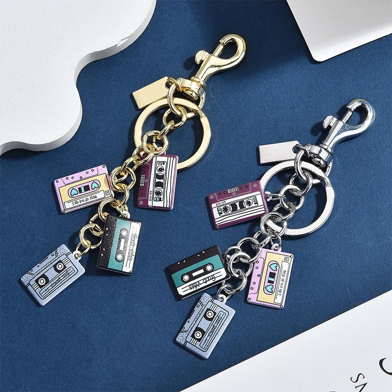 Vintage Cassette Tape Keychain - Women'S Accessories In The 90S 评论和价格