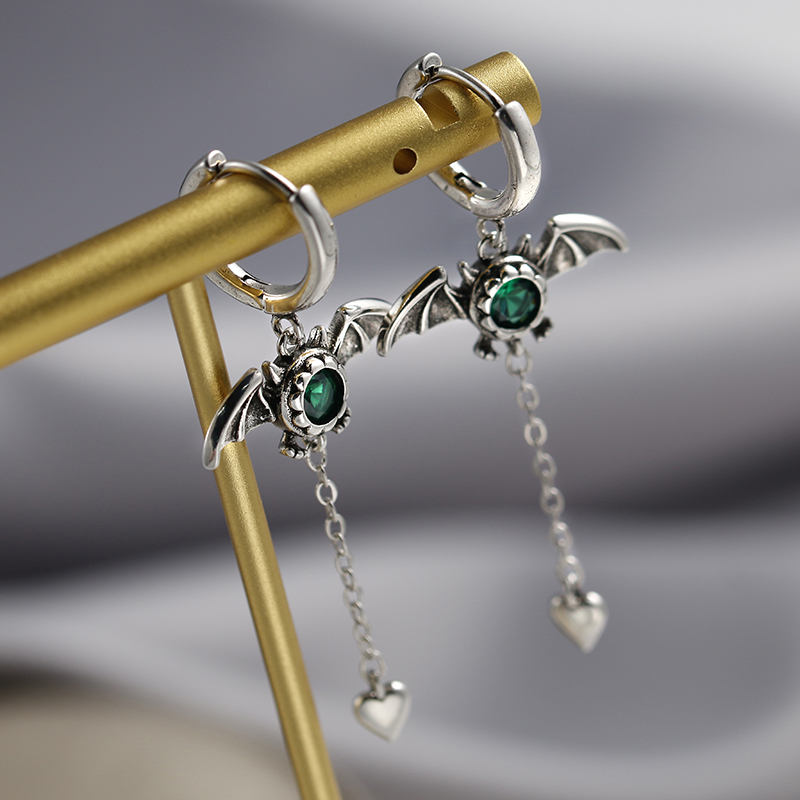 New Arrival Elegant Devil Bat  - Tassel Earrings Boho 评论和价格